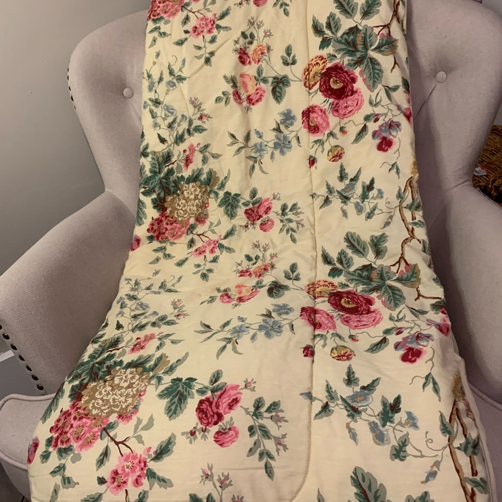 Vintage Floral Twin Size Comforter Very Cozy